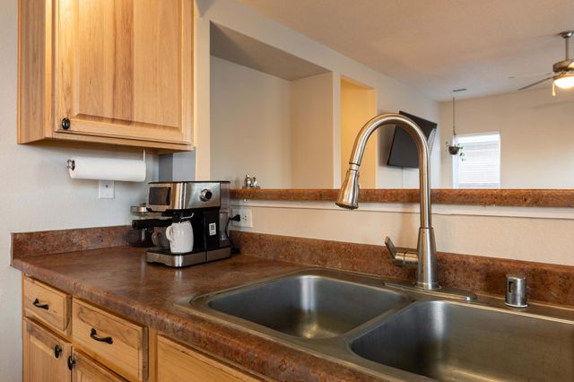 1120 Reynosa Loop SE, Rio Rancho, NM 87124