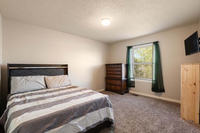 1120 Reynosa Loop SE, Rio Rancho, NM 87124