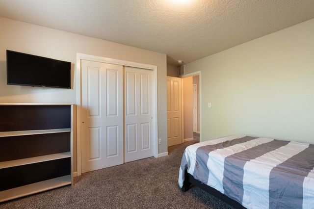 1120 Reynosa Loop SE, Rio Rancho, NM 87124