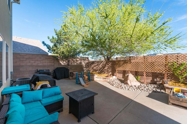 1120 Reynosa Loop SE, Rio Rancho, NM 87124