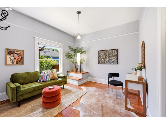 1820 N SCHOFIELD St, Portland, OR 97217