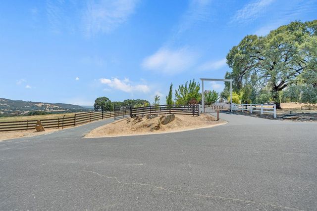 1221 Magers Rd, San Andreas, CA 95249