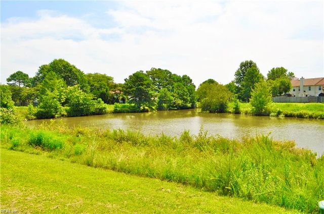 3831 Buchanan Dr, Virginia Beach, VA 23453