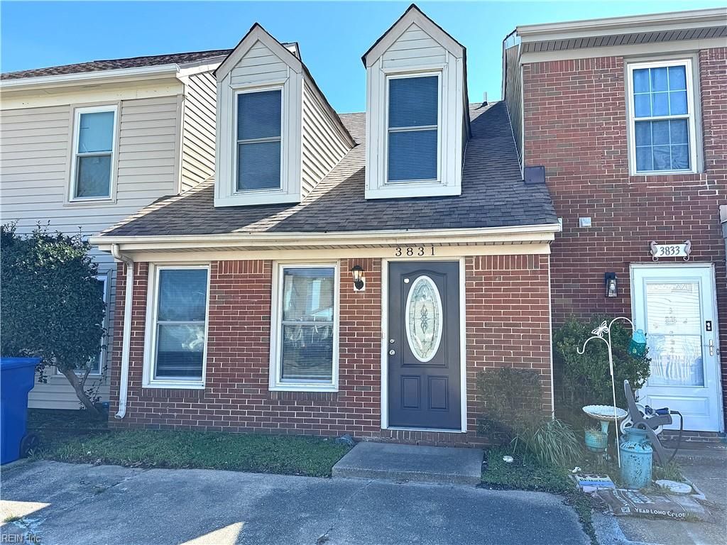 3831 Buchanan Dr, Virginia Beach, VA 23453