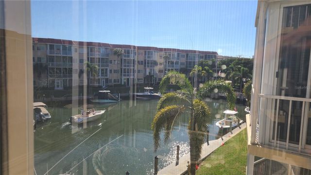 1250 N PORTOFINO DRIVE 305MAR, Sarasota, FL 34242