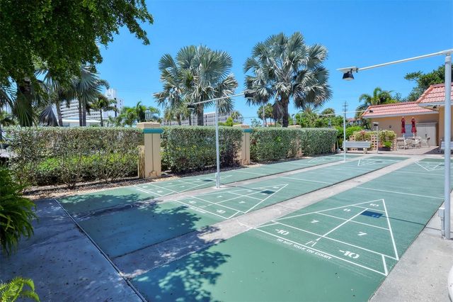 1250 N PORTOFINO DRIVE 305MAR, Sarasota, FL 34242