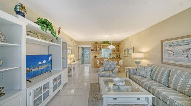 1250 N PORTOFINO DRIVE 305MAR, Sarasota, FL 34242
