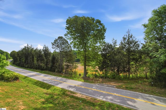 00 S 101 Highway, Gray Court, SC 29645