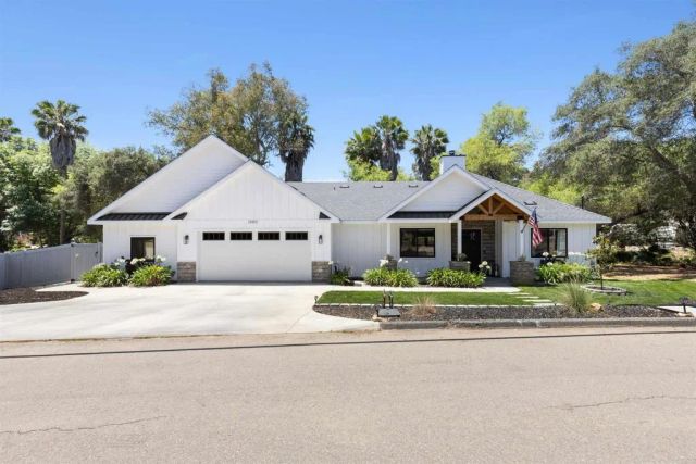 25812 Willow Lane, Escondido, CA 92026