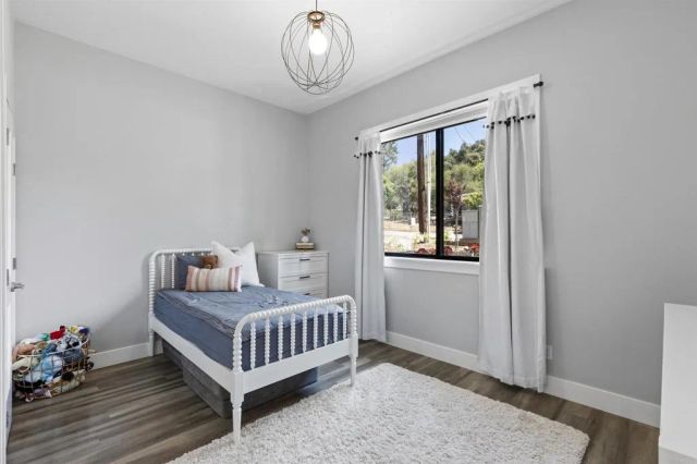 25812 Willow Lane, Escondido, CA 92026