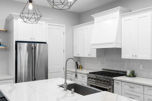 25812 Willow Lane, Escondido, CA 92026