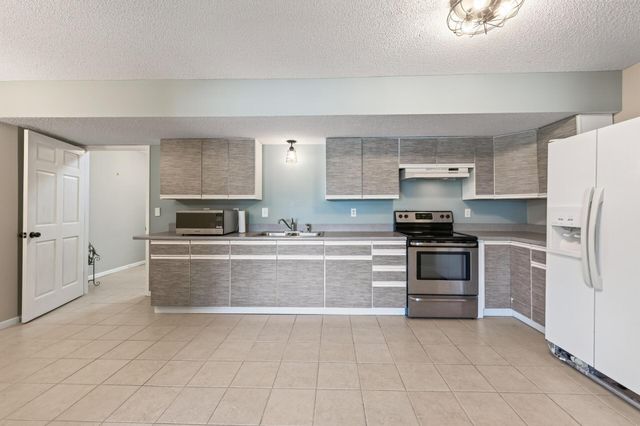 10620 Cain Road, Corcoran, MN 55374