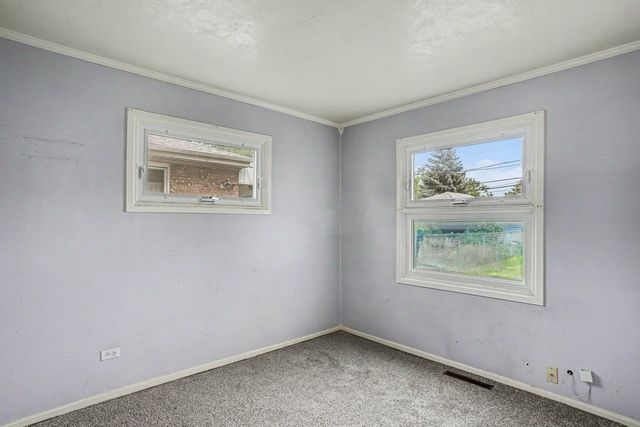 8243 N Ozanam Avenue, Niles, IL 60714