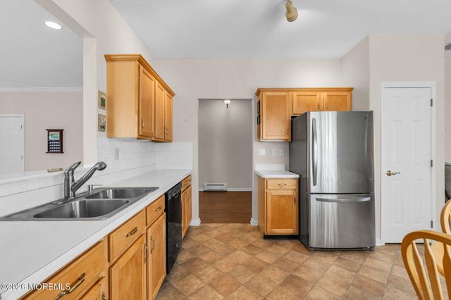 3 Geoffrey Court, Manchester, NJ 08759