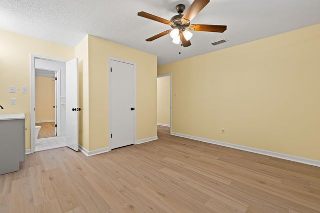 2803 Amberwood Dr, Longview, TX 75605