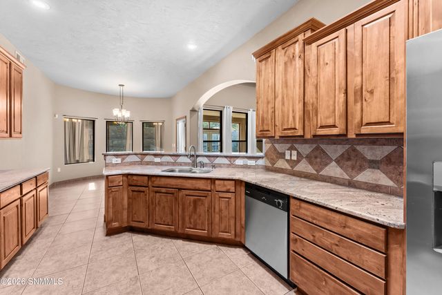 2026 El Presidio Drive, Las Cruces, NM 88011