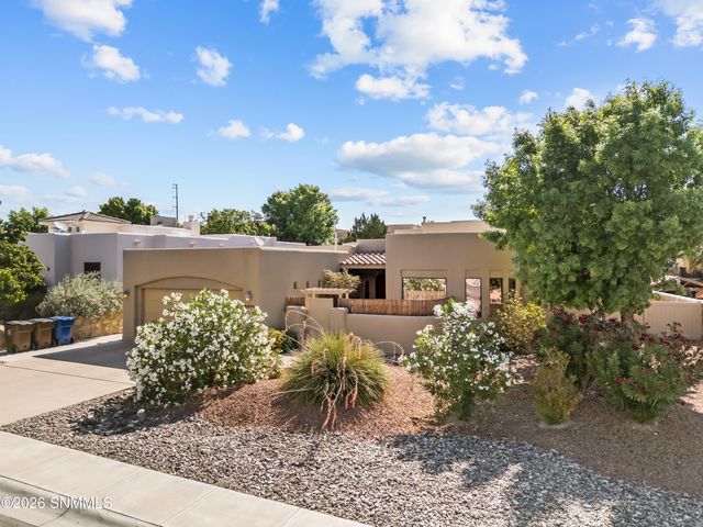 2026 El Presidio Drive, Las Cruces, NM 88011