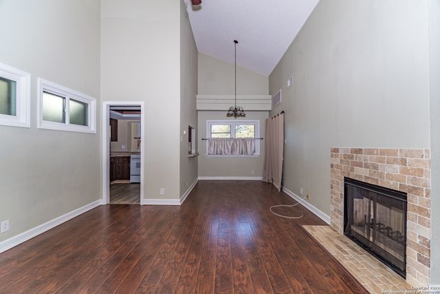 14122 Churchill Estates Blvd Apt 1402, San Antonio, TX 78248