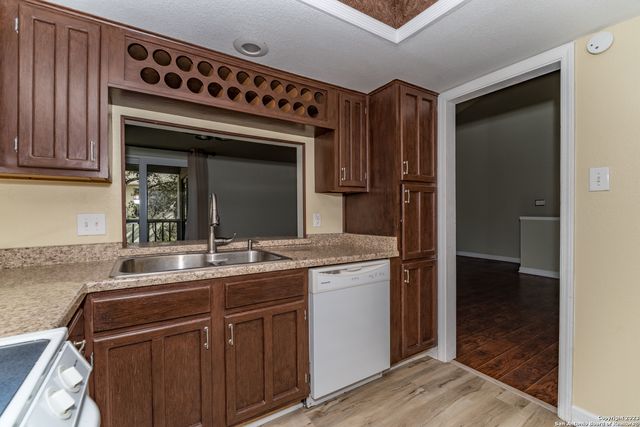 14122 Churchill Estates Blvd Apt 1402, San Antonio, TX 78248