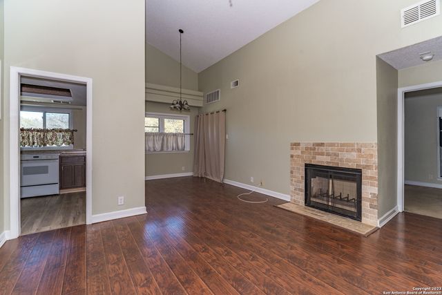 14122 Churchill Estates Blvd Apt 1402, San Antonio, TX 78248
