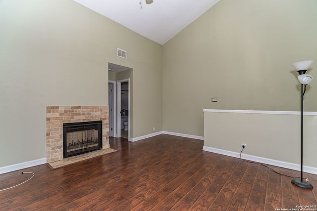 14122 Churchill Estates Blvd Apt 1402, San Antonio, TX 78248