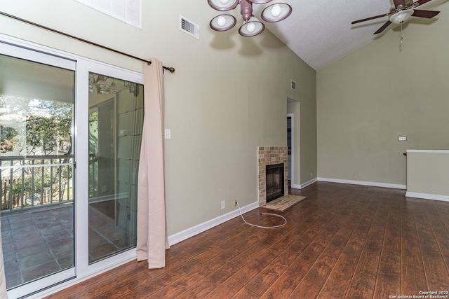 14122 Churchill Estates Blvd Apt 1402, San Antonio, TX 78248