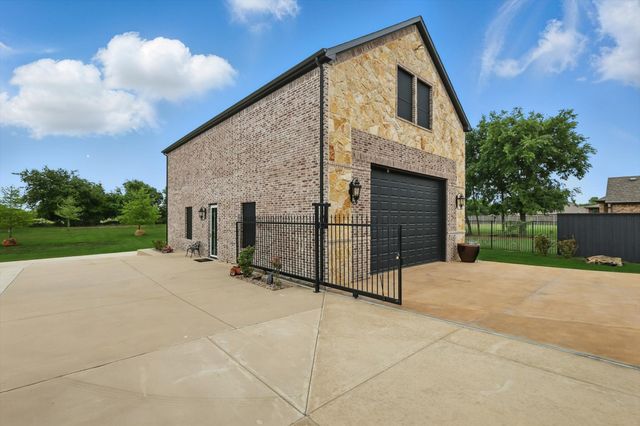 1330 Billingsley Drive, Waxahachie, TX 75167