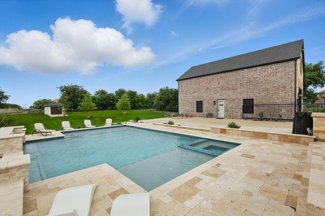 1330 Billingsley Drive, Waxahachie, TX 75167