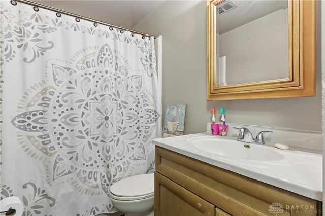 30 Sunnybrook Court, Dayton, OH 45426