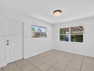 2513 NE 33rd Avenue 12, Fort Lauderdale, FL 33305