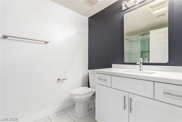 2000 Jade Creek Street 202, Las Vegas, NV 89117