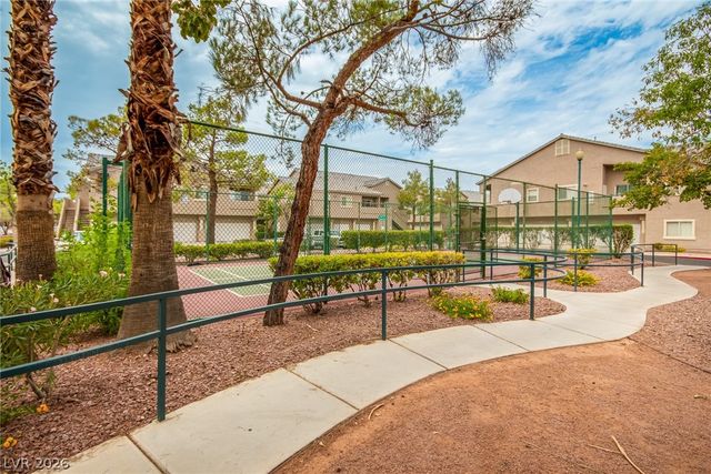 2000 Jade Creek Street 202, Las Vegas, NV 89117