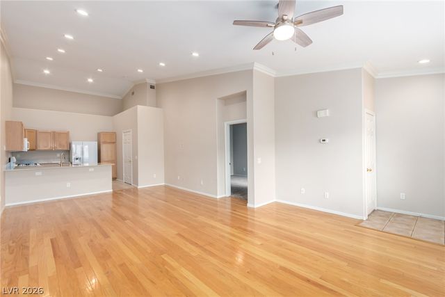 2000 Jade Creek Street 202, Las Vegas, NV 89117