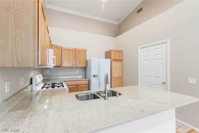 2000 Jade Creek Street 202, Las Vegas, NV 89117