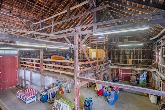 466 Hadley Rd, Sunderland, MA 01375