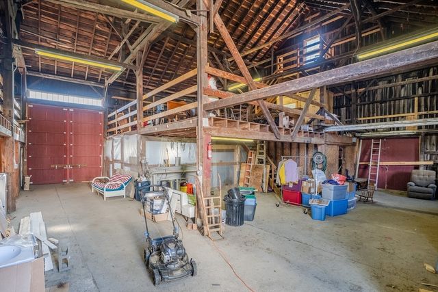 466 Hadley Rd, Sunderland, MA 01375
