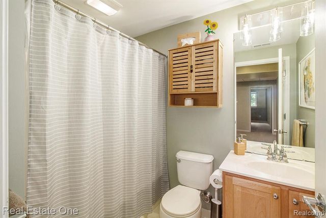 3991 Rainier Drive 1, Howell, MI 48843