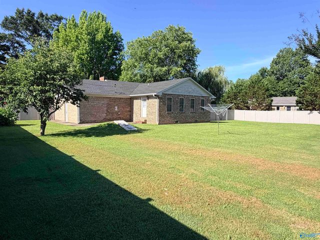 105 Edna Street, Moulton, AL 35650