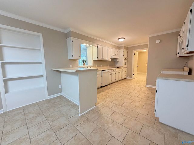 105 Edna Street, Moulton, AL 35650