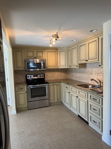 23 Wales St 1, Abington, MA 02351