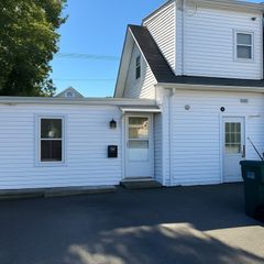 23 Wales St 1, Abington, MA 02351