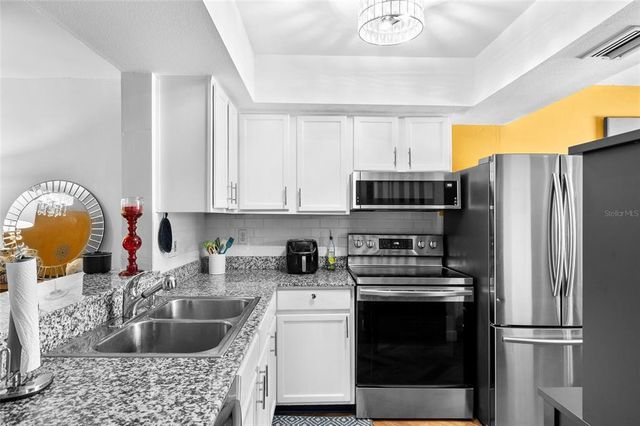 14019 NOTREVILLE WAY, Tampa, FL 33624
