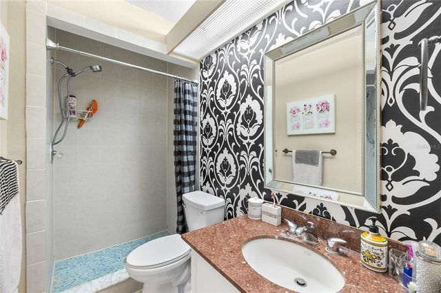 14019 NOTREVILLE WAY, Tampa, FL 33624