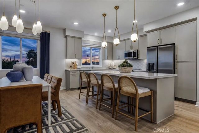 12719 Azure Way 25, Hawthorne, CA 90250