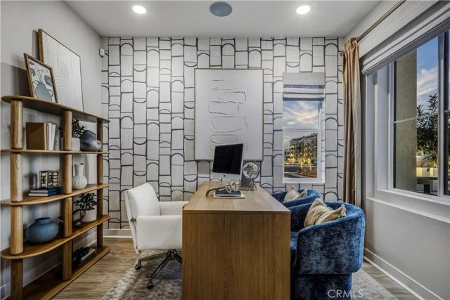 12719 Azure Way 25, Hawthorne, CA 90250