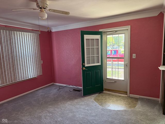 727 N A Street, Elwood, IN 46036