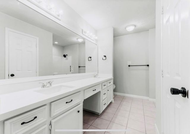 11844 Oakridge Manor Drive, Willis, TX 77318