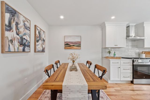 688 Westford St, Lowell, MA 01851