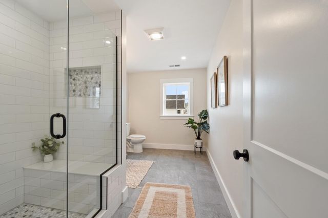 688 Westford St, Lowell, MA 01851