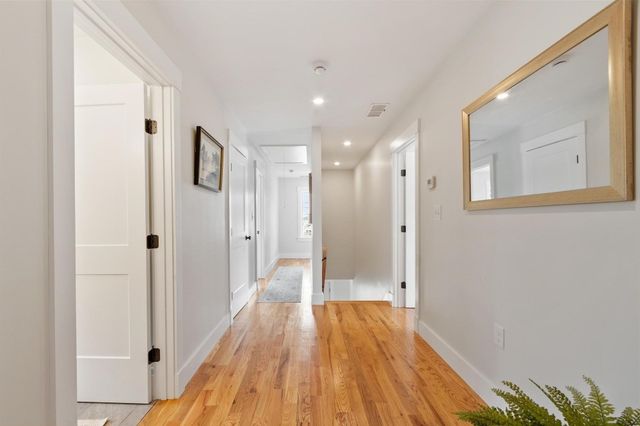 688 Westford St, Lowell, MA 01851